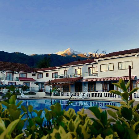 Hotel Resort Piemonte Ojos Buenos Exterior photo